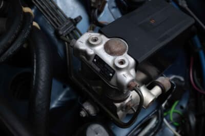 メルセデス・ベンツ「500SEL 5.0 AMG ブルーベリー」（C）Courtesy of RM Sotheby's