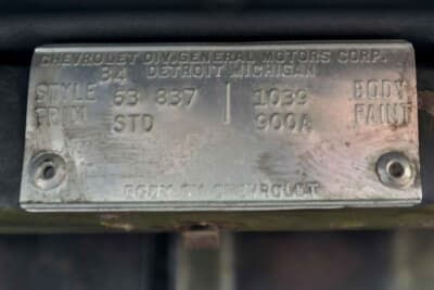 13万7500ドル（邦貨換算約1990万円）で落札されたシボレー「コルベット C2スプリットウインドウ」（C）Courtesy of RM Sotheby's