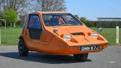 オークション終了後に落札された「ボンド・バグ700ES」（C）iconicauctioneers