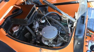 オークション終了後に落札された「ボンド・バグ700ES」（C）iconicauctioneers