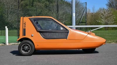 オークション終了後に落札された「ボンド・バグ700ES」（C）iconicauctioneers