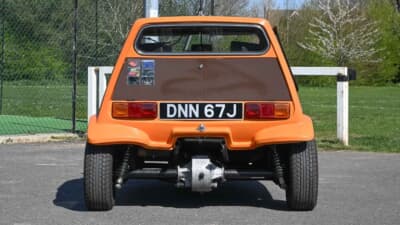 オークション終了後に落札された「ボンド・バグ700ES」（C）iconicauctioneers