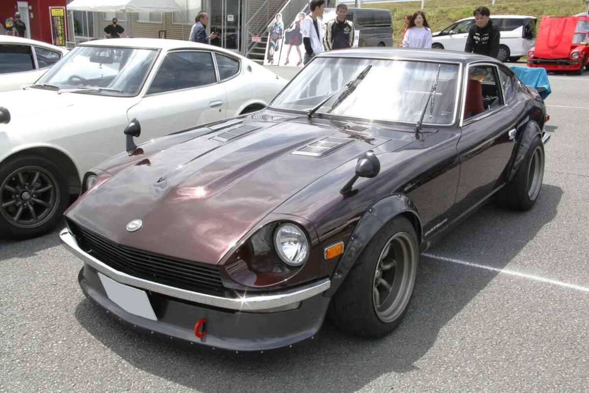 30年連れ添った日産S30型「フェアレディZ」は左ハンドルの最終型
