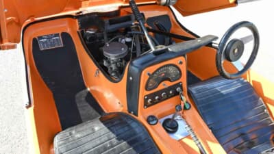 オークション終了後に落札された「ボンド・バグ700ES」（C）iconicauctioneers