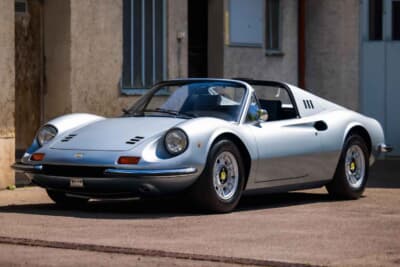 44万8500スイスフラン（邦貨換算約7680万円）で落札されたディーノ「246GTS」（C）Bonhams