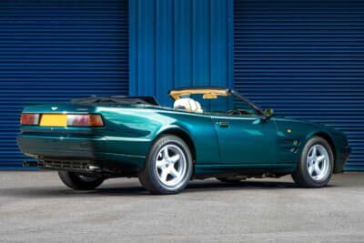 4万3700英ポンド(邦貨換算約866万円)で落札されたアストンマーティン「ヴィラージュ ヴォランテ」(C)Courtesy of RM Sotheby's