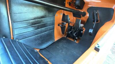 オークション終了後に落札された「ボンド・バグ700ES」（C）iconicauctioneers