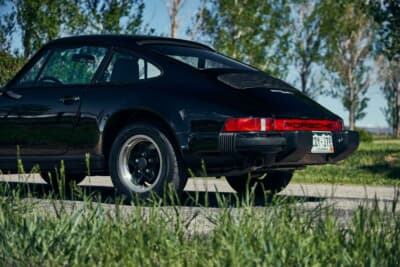 9万6800ドル（邦貨換算約1430万円）で落札されたポルシェ「911SC」（C）Courtesy of RM Sotheby's