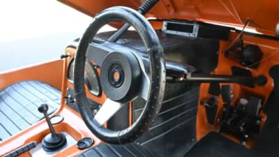 オークション終了後に落札された「ボンド・バグ700ES」（C）iconicauctioneers