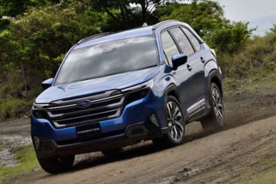 フォレスター プレミアムS:HEV：NAの2.5L水平対向4気筒にモーターを組み合わせ、トヨタのTHS-IIの技術を投入したストロングハイブリッド。クロストレックに続いてフォレスターも搭載した