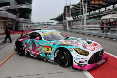 4号車グッドスマイル 初音ミク AMGが16周目でピットインした