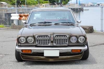 日産 610型 ダットサン・ブルーバード：アメ車的な雰囲気を持つフロントマスクを採用したモデル