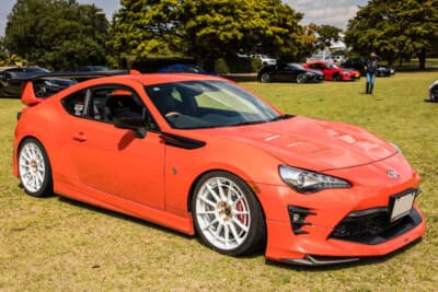 トヨタ 86：2016年に期間限定で発売されたソーラーオレンジリミテッド