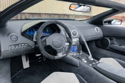 158万ユーロ(邦貨換算約2億5665万円)で落札されたランボルギーニ「レヴェントン ロードスター」(C)Courtesy of RM Sotheby's