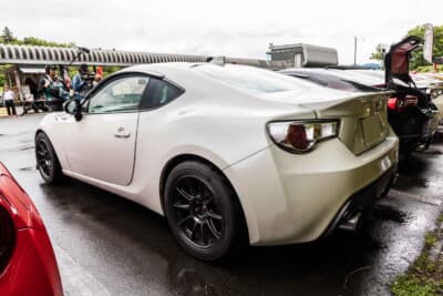 トヨタ 86：サスペンションは車高調ではなく、購入時から装着されていたカヤバのダウンサスペンションのままだという