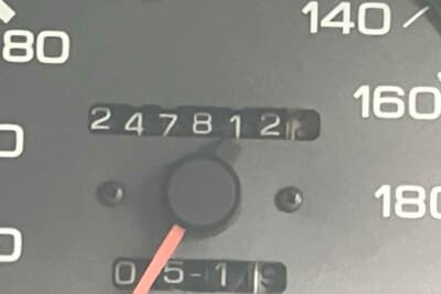 現在の走行距離は24万7812km
