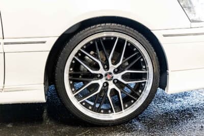 トヨタ クラウン アスリートV:現状ではシュタイナー製ホイールを装着。今後はBBS LMに交換予定