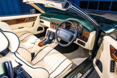 4万3700英ポンド(邦貨換算約866万円)で落札されたアストンマーティン「ヴィラージュ ヴォランテ」(C)Courtesy of RM Sotheby's