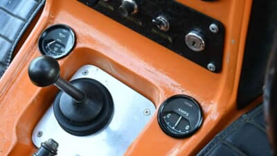 オークション終了後に落札された「ボンド・バグ700ES」（C）iconicauctioneers