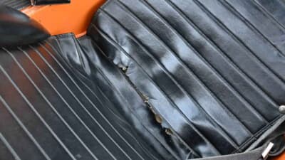 オークション終了後に落札された「ボンド・バグ700ES」（C）iconicauctioneers