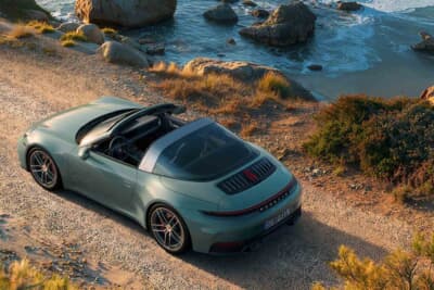 長年にわたり多くのファンに愛され続けてきた特別なモデル「911タルガ4S」は、誕生から60周年を迎えた