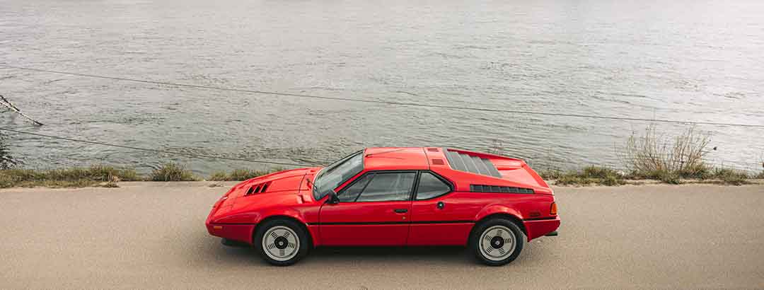 ランボルギーニとの共同開発を予定していたBMW「M1」の相場は約6900万円以上だったが