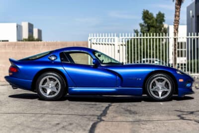 9万ドル〜11万ドル（約1330万〜1625万円）で現在も販売中のダッヂ「バイパーGTS」（C）Courtesy of RM Sotheby's