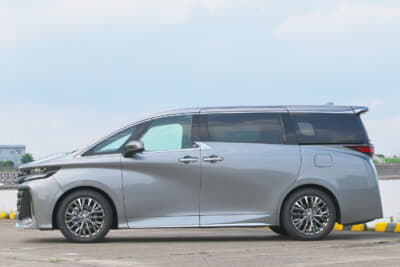 ヴェルファイアPHEVのサイドビュー