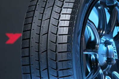 素材をはじめ、トレッドパターンも刷新され、全方位での性能を向上