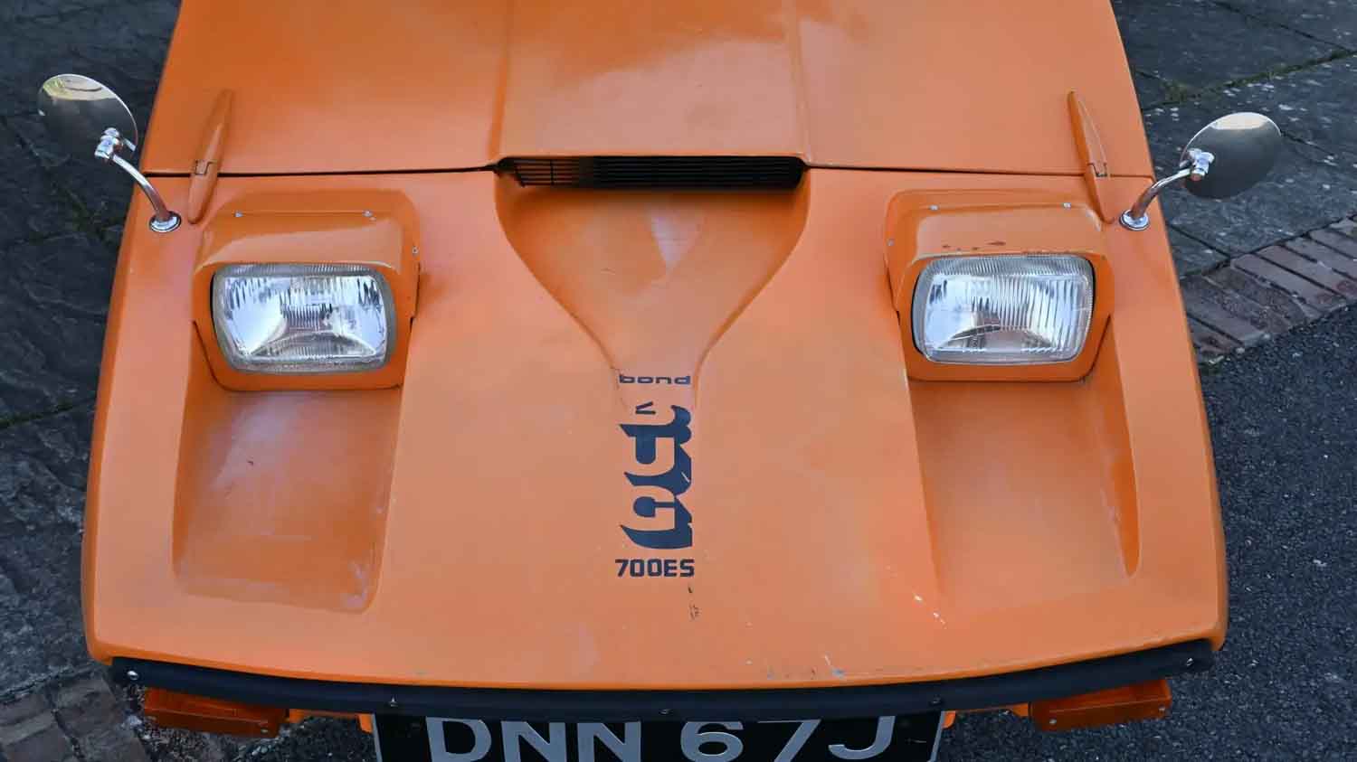 三輪の珍車「ボンド・バグ」残存台数が少なく希少性は高いが落札額は約 