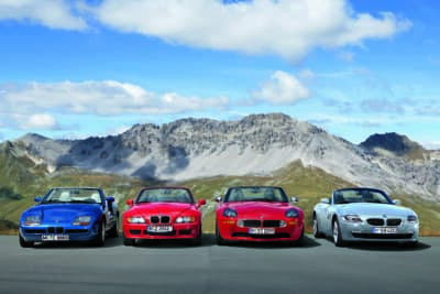 左からBMW Z1、BMW Z3、BMW Z8、BMW Z4