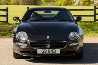 1万3500英ポンド(邦貨換算約268万円)で落札されたマセラティ「4200GT」(C)iconicauctioneers