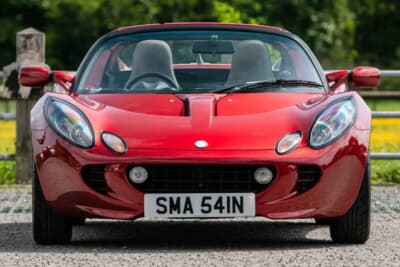 1万5750英ポンド（邦貨換算約311万円）で落札されたロータス「エリーゼ」（C）iconicauctioneers