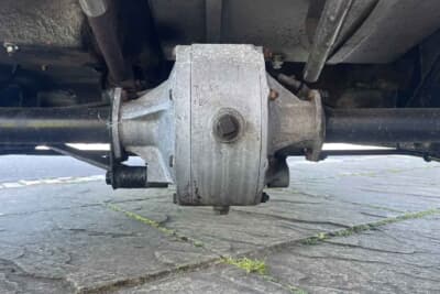 オークション終了後に落札された「ボンド・バグ700ES」（C）iconicauctioneers