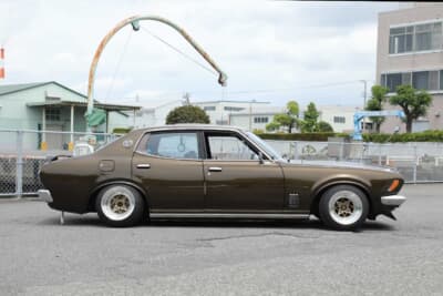 日産 610型 ダットサン・ブルーバード：車高調を入れたダウンフォルム化にともなって、アームを加工して補正している