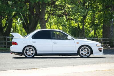 1万ポンド〜1万2000ポンド（約198万円〜約237万円）で現在も販売中のスバル「インプレッサ WRX STI」（C）Bonhams