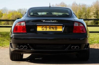 1万3500英ポンド(邦貨換算約268万円)で落札されたマセラティ「4200GT」(C)iconicauctioneers