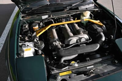 マツダ ロードスター：1.8Lの後期型のエンジンは、まったくのノーマルそのもの。速く走りたいわけではないとか