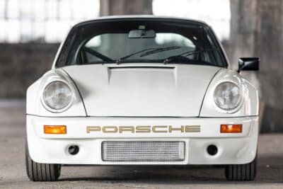 100万～150万ユーロ（邦貨換算約1億6245万～2億4365万円）で現在も販売中のポルシェ「911カレラRS 3.0」C）Courtesy of RM Sotheby's