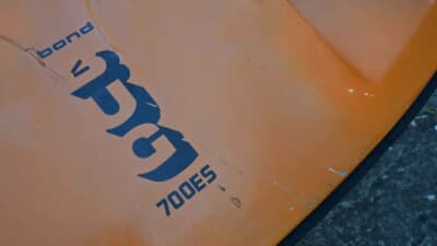 オークション終了後に落札された「ボンド・バグ700ES」（C）iconicauctioneers