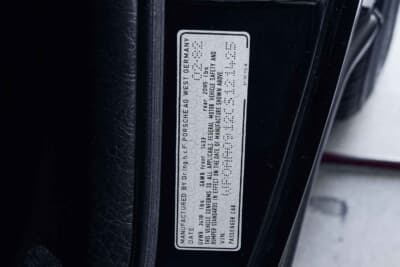 9万6800ドル（邦貨換算約1430万円）で落札されたポルシェ「911SC」（C）Courtesy of RM Sotheby's