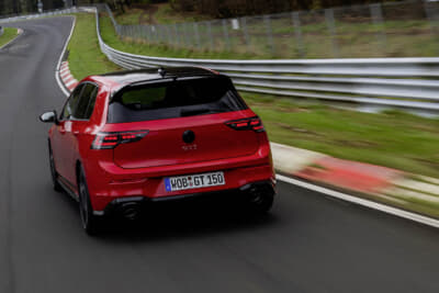 フォルクスワーゲン ゴルフGTI エディション50：全長20.8kmにも及ぶニュルブルクリンク北コース、通称「グリーン・ヘル（緑の地獄）」に挑んだ
