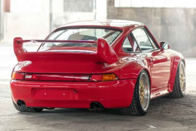 45万ユーロ～55万ユーロ（邦貨換算約7310万円～8934万円）で現在も販売中のポルシェ「911 カップ3.8 RSR」（C）Courtesy of RM Sotheby's