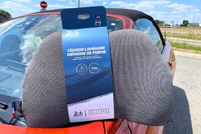 やっと手に入れた背もたれクッションは19ユーロ。かなり感触がよくお気に入り