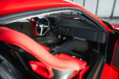 281万7500ユーロ（邦貨換算約4億5770万円）で落札されたフェラーリ「F40」（C）Courtesy of RM Sotheby's