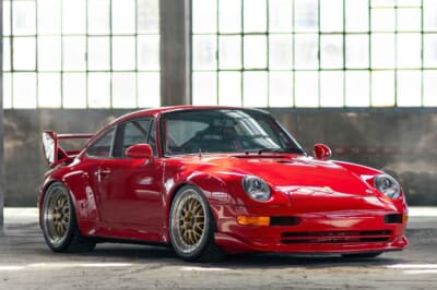 45万ユーロ～55万ユーロ（邦貨換算約7310万円～8934万円）で現在も販売中のポルシェ「911 カップ3.8 RSR」（C）Courtesy of RM Sotheby's