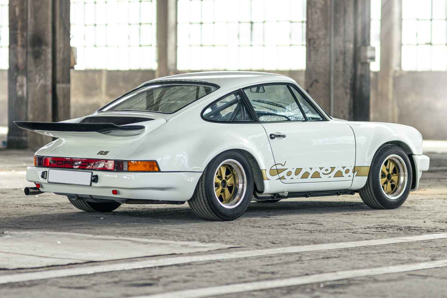 UTモデル　ポルシェ911  カレラRS 最低落札額に届かず不成立！わずか55台のポルシェ「911カレラRS 3.0