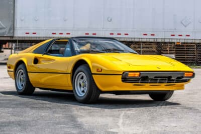 10万ドル〜12万5000ドル（邦貨換算で約1477万〜1846万円）で現在も販売中のフェラーリ「308GTS」（C）Courtesy of RM Sotheby's