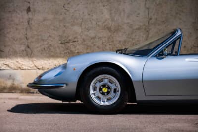 44万8500スイスフラン（邦貨換算約7680万円）で落札されたディーノ「246GTS」（C）Bonhams