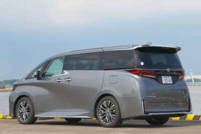 ヴェルファイアPHEV：ボディカラーのプレシャスメタルは5万5000円のメーカーオプション